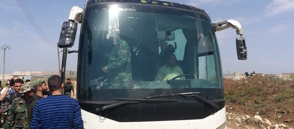 في ظل استمرار رفض الأهالي مغادرة بلدتي كفريا والفوعة.. اتفاق مخيم اليرموك يدخل حيز التنفيذ في ريف حلب الجنوبي - سبوتنيك عربي