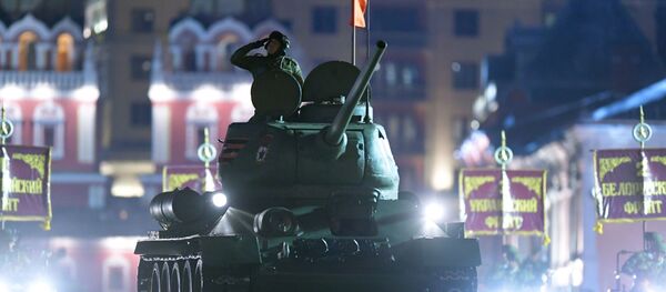  بروفة للعرض العسكري بمناسبة الذكرى الـ 73 لعيد النصر على قوات ألمانيا النازية في الحرب الوطنية العظمى (1941 - 1945) - الساحة الحمراء في موسكو - سبوتنيك عربي