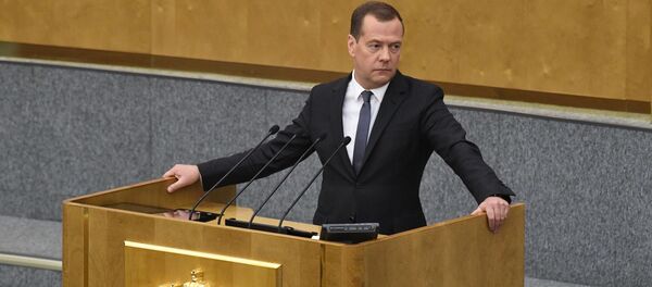 دميتري مدفيديف يلقى كلمة أمام مجلس النواب الروسي قبل تصويت لاختيار رئيس الوزراء، 8 مايو/أيار 2018 - سبوتنيك عربي