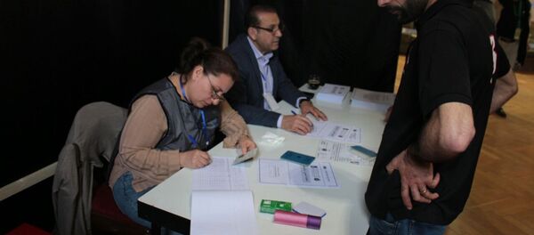 العراقيون في الخارج يدلون بأصواتهم في الانتخابات البرلمانية - سبوتنيك عربي