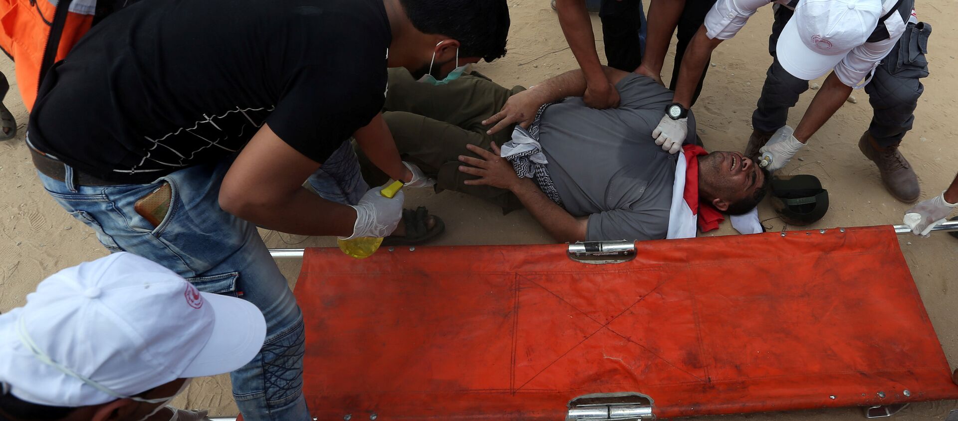 احتجاجات تعم البلاد ضد نقل السفارة الأمريكية إلى القدس، شرق غزة، قطاع غزة، فلسطين 14 مايو/ أيار 2018 - سبوتنيك عربي, 1920, 22.05.2018