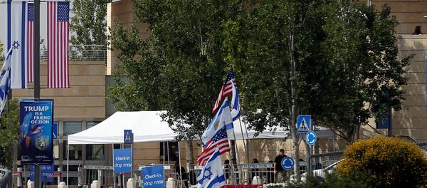 منظر مدخل السفارة الأمريكية الجديدة في القدس، الضفة الغربية 14 مايو/ أيار 2018 - سبوتنيك عربي