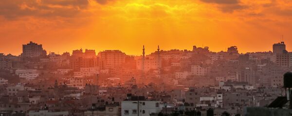 غروب الشمس في مدينة غزة، قطاع غزة، فلسطين 15 مايو/ أيار 2018 - سبوتنيك عربي