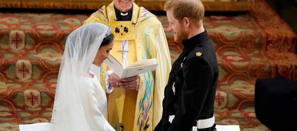 إعلان الأمير هاري وميغان ماركل زوجا وزوجة إعلان الأمير هاري وميغان ماركل زوجا وزوجة - سبوتنيك عربي