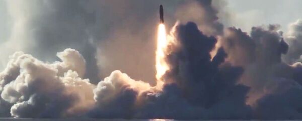 أتجربة ناجحة جديدة للصاروخ البالستي الجديد المعروف باسم بولافامن غواصة يوري دولغوروكي الموجودة في البحر الأبيض في شمال روسيا تحت الماء، 23 مايو/ أيار 2018 - سبوتنيك عربي