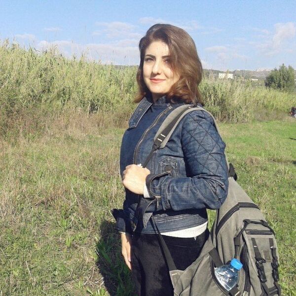 الشاعرة السورية نور نصرة  - سبوتنيك عربي