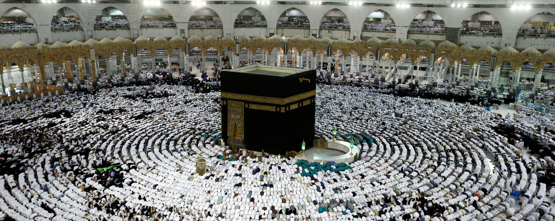 أداء مناسك العمرة في مكة خلال شهر رمضان، السعودية 23 مايو/ أيار 2018 - سبوتنيك عربي, 1920, 08.03.2021