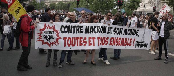 احتجاجات ضد الإصلاحات الاقتصادية للرئيس الفرنسي إيمانويل ماركون في باريس، فرنسا - سبوتنيك عربي