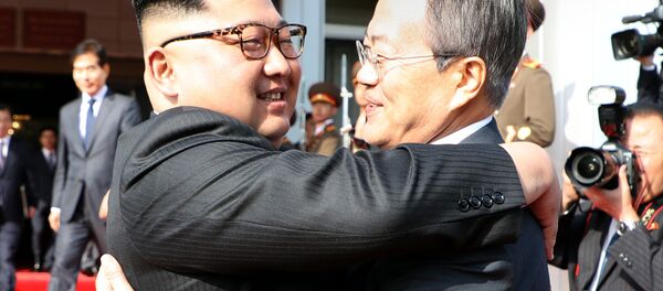 اللقاء الثاني لزعيم كوريا الشمالية كيم جونغ أون ورئيس كوريا الجنوية مون جاي إن، 26 مايو/ أيار 2018 - سبوتنيك عربي