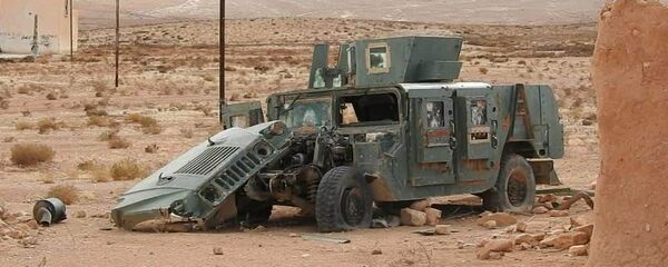 همر أمريكية تحرس مدرسة اشبال داعش سابقا شرق حماة همر أمريكية تحرس مدرسة اشبال داعش سابقا شرق حماة - سبوتنيك عربي