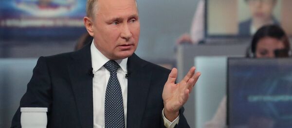 الخط المباشر مع الرئيس فلاديمير بوتين - الحوار السنوي مع الشعب الروسي، موسكو 7 يونيو/ حزيران 2018 - سبوتنيك عربي