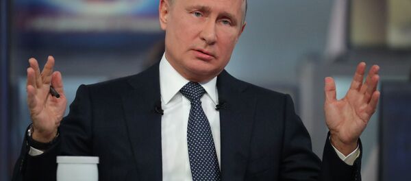 الخط المباشر مع الرئيس فلاديمير بوتين - الحوار السنوي مع الشعب الروسي، موسكو 7 يونيو/ حزيران 2018 - سبوتنيك عربي