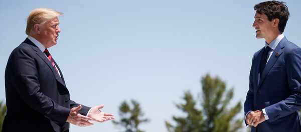 رئيس الوزراء الكندي جاستن ترودو والرئيس الأمريكي دونالد ترامب - سبوتنيك عربي