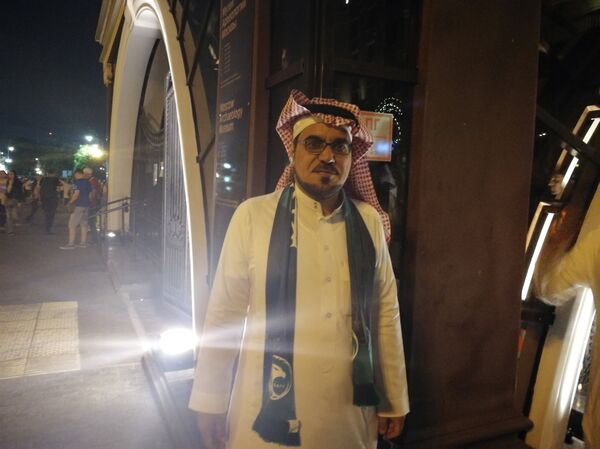 مشجع سعودي في موسكو مشجع سعودي في موسكو - سبوتنيك عربي