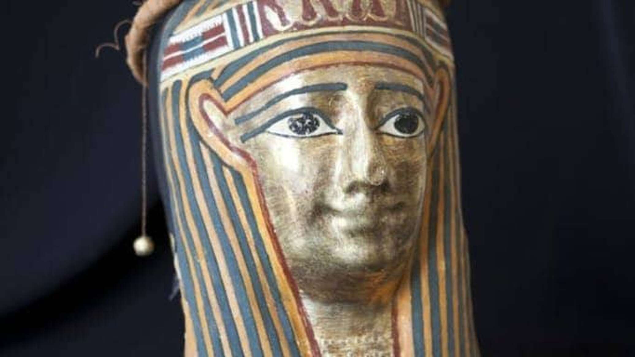 استعادة 13 قطعة أثرية مصرية من بريطانيا وألمانيا.. صور