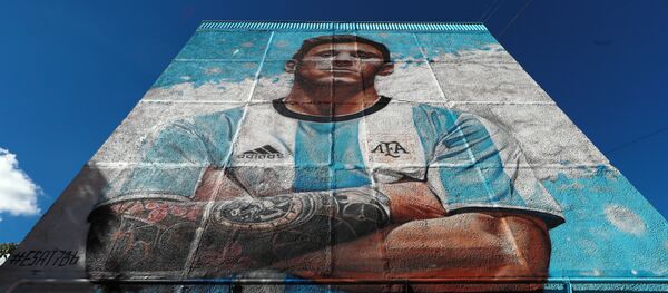 رسم غرافيتي لميسي - سبوتنيك عربي