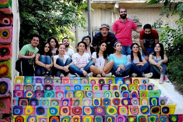    مبادرات تقودها الفنانة التشكيلية هيام سلمان لتجميل شوارع وأزقة مدينة اللاذقية - سبوتنيك عربي