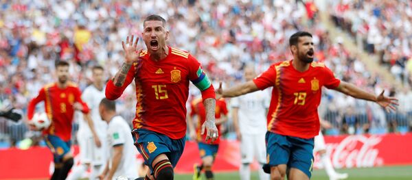 احتفال سيرخيو راموس بالهدف احتفال سيرخيو راموس بالهدف - سبوتنيك عربي