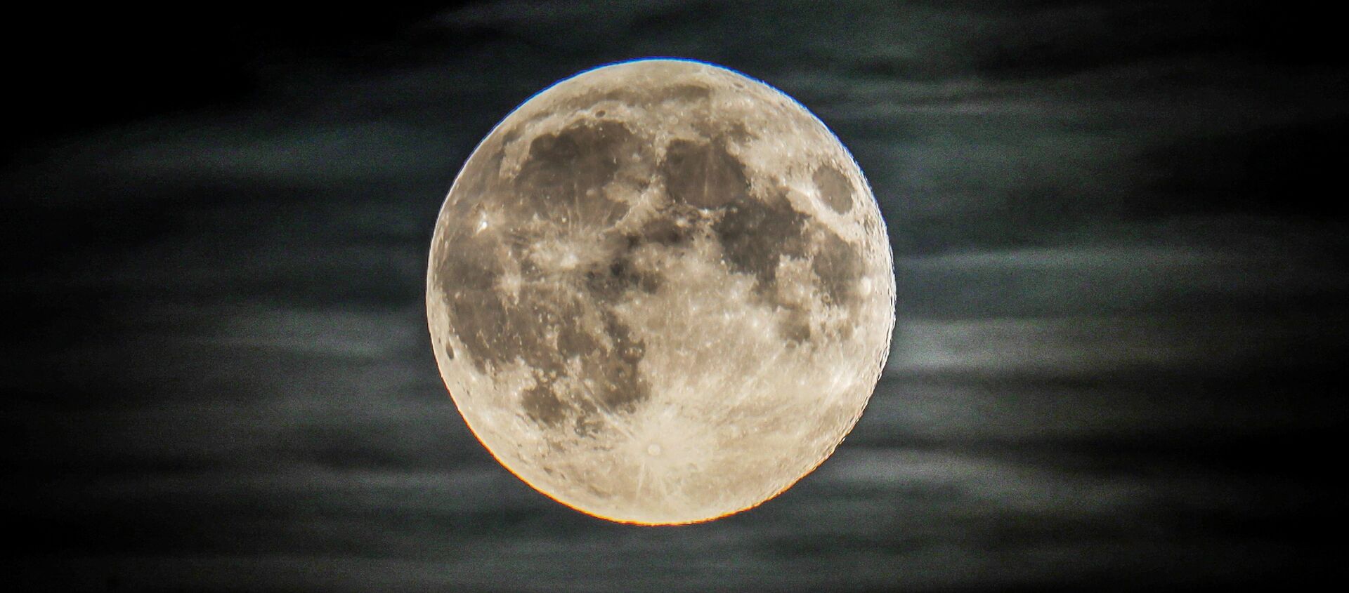 القمر - سبوتنيك عربي, 1920, 30.04.2021