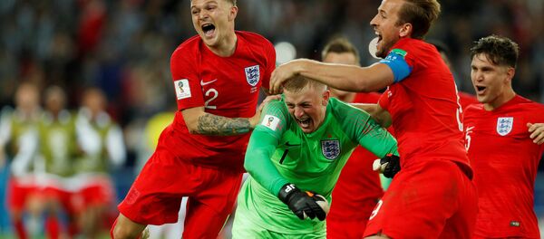 فرحة لاعبي المنتخب الإنجليزي بعد فوزهم على منتخب كولومبيا - سبوتنيك عربي