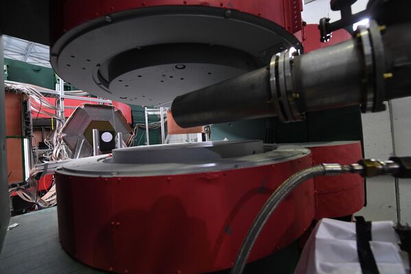 المصادم الروسي: كيف يستعد العلماء لانفجار كبير في مدينة دوبنا المصادم الروسي: كيف يستعد العلماء لانفجار كبير في مدينة دوبنا - سبوتنيك عربي