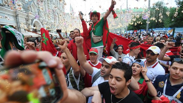 مشجعو المنتخب المكسيكي في شارع نيكولسكايا وسط موسكو، 2018 مشجعو المنتخب المكسيكي في شارع نيكولسكايا وسط موسكو، 2018 - سبوتنيك عربي