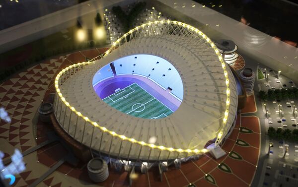 افتتاح خيمة مجلس قطر أبوابها في حديقة غوركوغو، في العاصمة الروسية، وتمكن الزوار خلال مراسم الافتتاح تذوق الحلاوة الشرقية، وارتداء الملابس التقليدية، ومشاهدة أداء فرق الفولكلور الشعبي، كما ضمت الخيمة نماذج للملاعب التي ستستضيف بطولة العالم لكرة القدم لعام 2022، موسكو 7 يوليو/ تموز 2018 - سبوتنيك عربي