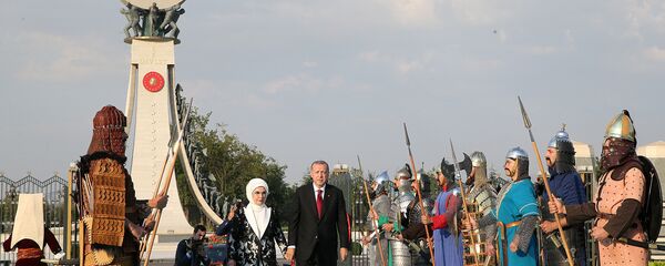 الرئيس أردوغان وزوجته - سبوتنيك عربي