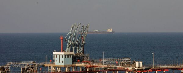 أنابيب بترول في طبرق - سبوتنيك عربي