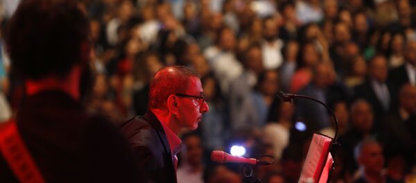 الفنان زياد الرحباني خلال مهرجان بيت الدين في لبنان - سبوتنيك عربي