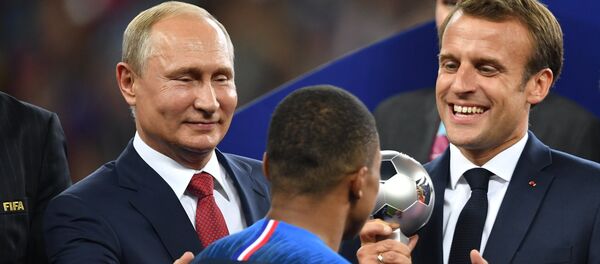 الرئيس بوتين يهنئ المنتخب الفرنسي بالفوز في بطولة العالم بكرة القدم - سبوتنيك عربي