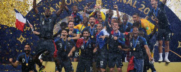 فوز منتخب فرنسا بكأس العالم روسيا 2018 - سبوتنيك عربي