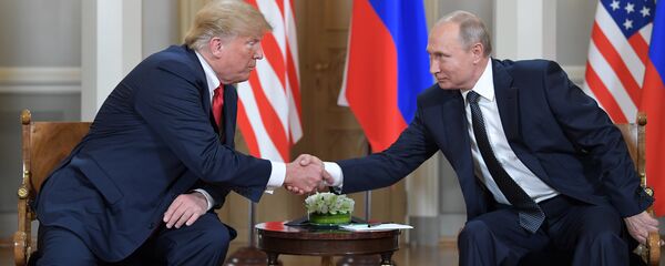 لقاء الرئيس الروسي فلاديمير بوتين والرئيس الأمريكي دونالد ترامب في القصر الرئاسي الفنلندي في هلسنكي لقاء الرئيس الروسي فلاديمير بوتين والرئيس الأمريكي دونالد ترامب في القصر الرئاسي الفنلندي في هلسنكي - سبوتنيك عربي