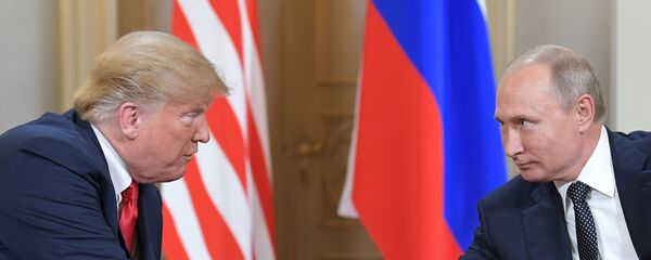 لقاء الرئيس الروسي فلاديمير بوتين والرئيس الأمريكي دونالد ترامب في القصر الرئاسي الفنلندي في هلسنكي - سبوتنيك عربي