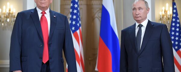 لقاء الرئيس الروسي فلاديمير بوتين والرئيس الأمريكي دونالد ترامب في القصر الرئاسي الفنلندي في هلسنكي - سبوتنيك عربي