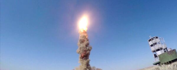 قوات الدفاع الجوي الروسية تختبر أحدث نظام روسي مضاد للصواريخ في حقل التدريب ساري شاغان في كازاخستان بنجاح قوات الدفاع الجوي الروسية تختبر أحدث نظام روسي مضاد للصواريخ في حقل التدريب ساري شاغان في كازاخستان بنجاح - سبوتنيك عربي