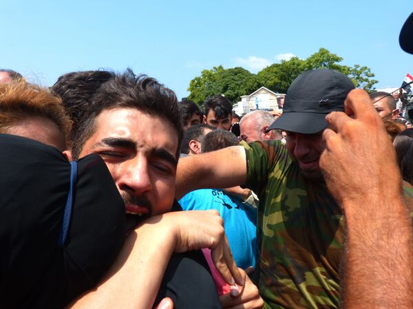 شهادات مروعة عن تعذيب مسلحين تركستان وطاجيك لمختطفي اشتبرق بإدلب  - سبوتنيك عربي