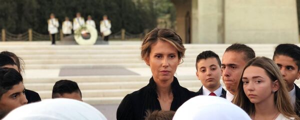 عقيلة الرئيس السوري أسماء الأسد و عائلات الضباط الروس الذين لقوا حتفهم في سوريا يزورون ضريح الجندي المجهول عقيلة الرئيس السوري أسماء الأسد و عائلات الضباط الروس الذين لقوا حتفهم في سوريا يزورون ضريح الجندي المجهول - سبوتنيك عربي