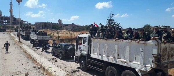 سبوتنيك ترصد رفع العلم السوري فوق معبر القنيطرة من جانبيه سبوتنيك ترصد رفع العلم السوري فوق معبر القنيطرة من جانبيه - سبوتنيك عربي