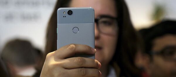 هاتف غوغل بيكسل 2 هاتف غوغل بيكسل 2 - سبوتنيك عربي