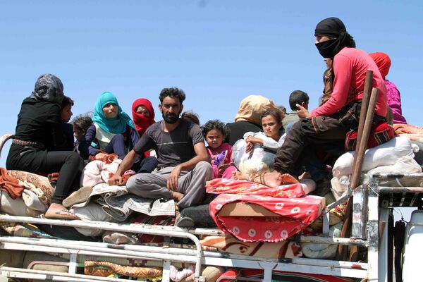 عودة 16 ألف عائلة مُهجّرة لبلداتها شرقي درعا خلال يومين - سبوتنيك عربي