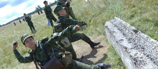 الاحتفال بيوم قوات الإنزال الجوي في ريازانسك الاحتفال بيوم قوات الإنزال الجوي في ريازانسك - سبوتنيك عربي