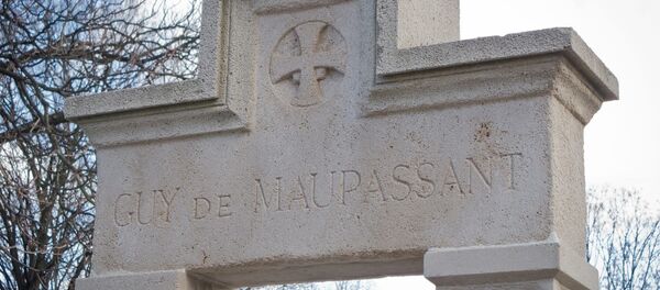 ضريح الكاتب الفرنسي غي دو موباسان ضريح الكاتب الفرنسي غي دو موباسان - سبوتنيك عربي