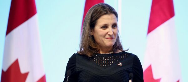 وزيرة الخارجية الكندية كريستيا فريلاند وزيرة الخارجية الكندية كريستيا فريلاند - سبوتنيك عربي