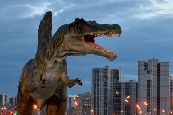 ديناصور في مدينة ملاهي يوركين بارك ترافل (Yurkin Park) في قازان - سبوتنيك عربي