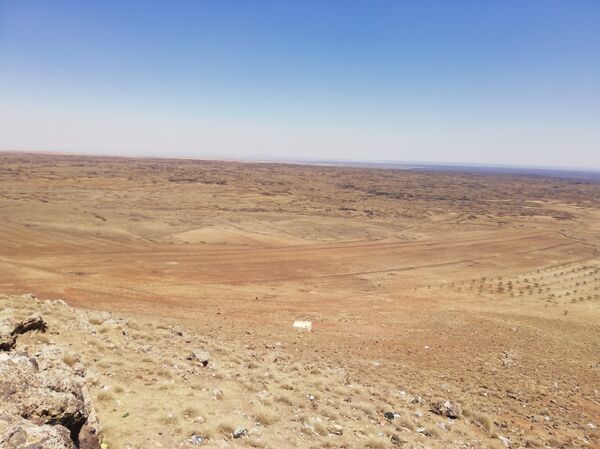  الجيش السوري يستأنف تطهير1500 كم2 من داعش ويكتسح مواقعه على طول بادية السويداء - سبوتنيك عربي