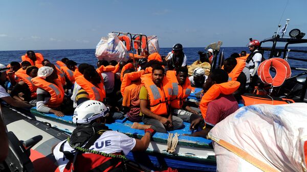 مهاجرين قبالة سواحل ليبيا، 10  أغسطس/ آب 2018 - سبوتنيك عربي