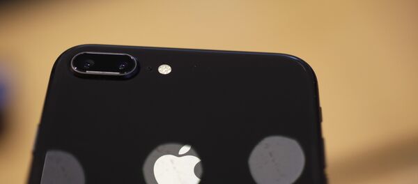 هاتف آيفون، 28 مارس/ آذار 2018 - سبوتنيك عربي