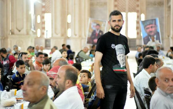 روسيا معكم...مع الحب تزين موائد الفقراء بحلب - سبوتنيك عربي