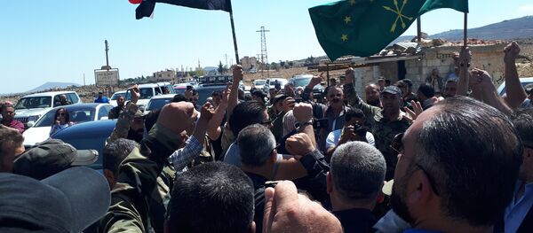 الجيش السوري ينتشر في آخر 3 بلدات في القنيطرة والأهالي يعودون الجيش السوري ينتشر في آخر 3 بلدات في القنيطرة والأهالي يعودون - سبوتنيك عربي